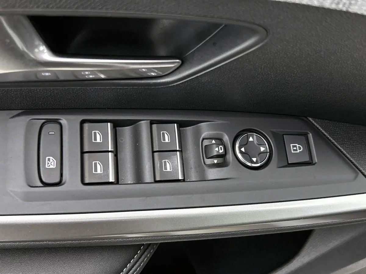 Launch Edition 325pk Dual Motor 73 kWh Automaat | Tot 8 Jaar Garantie | 490km WLTP Actieradius | Navigatie | Panoramisch schuif-kanteldak | 360° camera | Lederen AGR stoel elektrisch+geheug