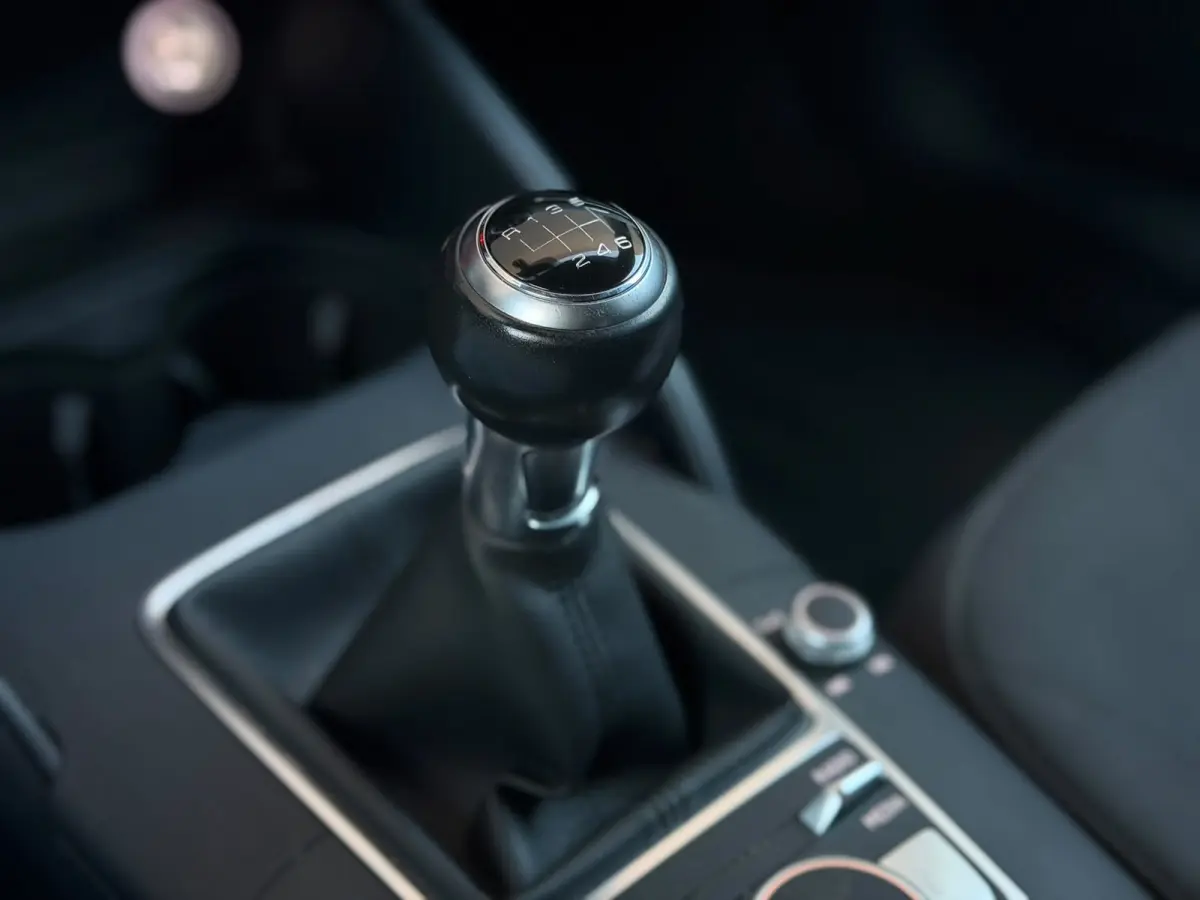 1.0 TFSI Pro Line (CAMERA, PARKEERSENSOREN, DODE HOEK DETECTIE, GOED ONDERHOUDEN, NAVIGATIE, CLIMATE, ETC.)