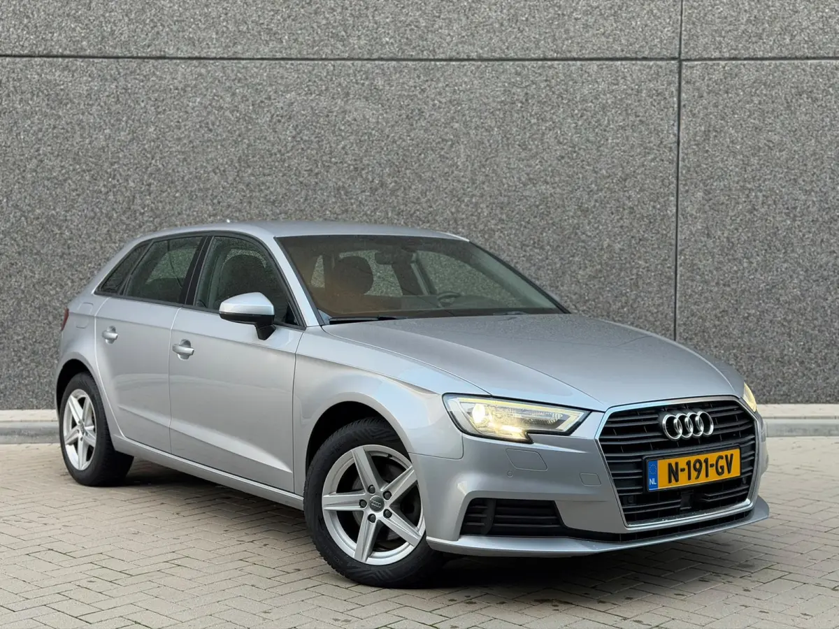 1.0 TFSI Pro Line (CAMERA, PARKEERSENSOREN, DODE HOEK DETECTIE, GOED ONDERHOUDEN, NAVIGATIE, CLIMATE, ETC.)
