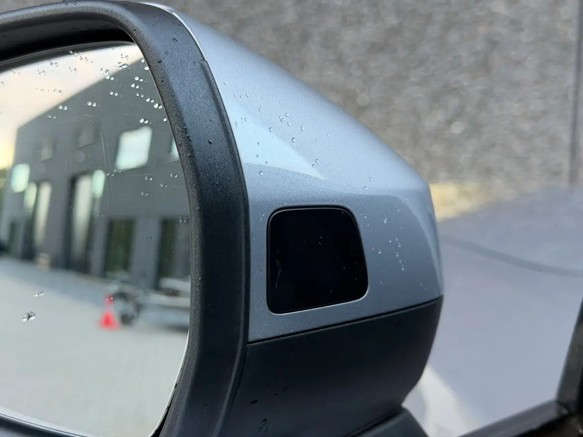1.0 TFSI Pro Line (CAMERA, PARKEERSENSOREN, DODE HOEK DETECTIE, GOED ONDERHOUDEN, NAVIGATIE, CLIMATE, ETC.)