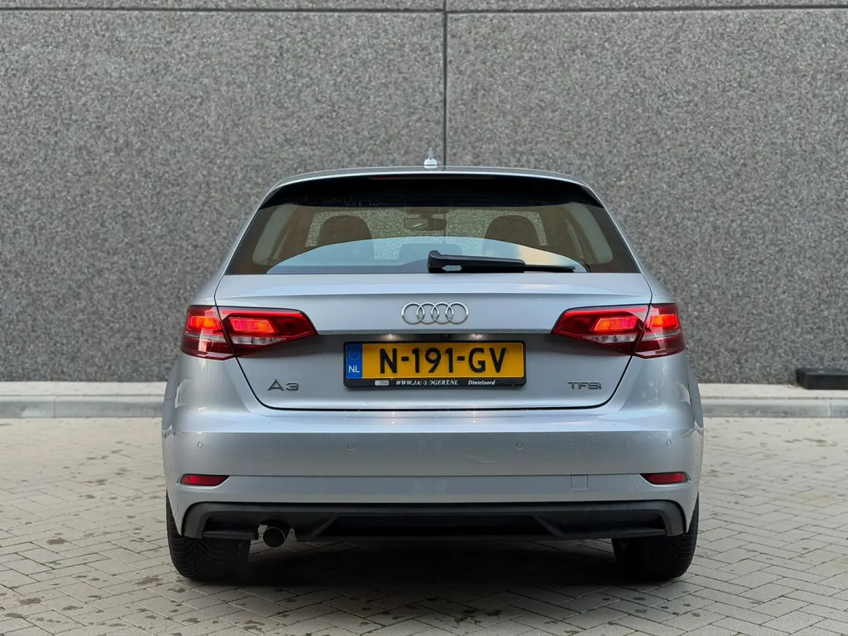 1.0 TFSI Pro Line (CAMERA, PARKEERSENSOREN, DODE HOEK DETECTIE, GOED ONDERHOUDEN, NAVIGATIE, CLIMATE, ETC.)