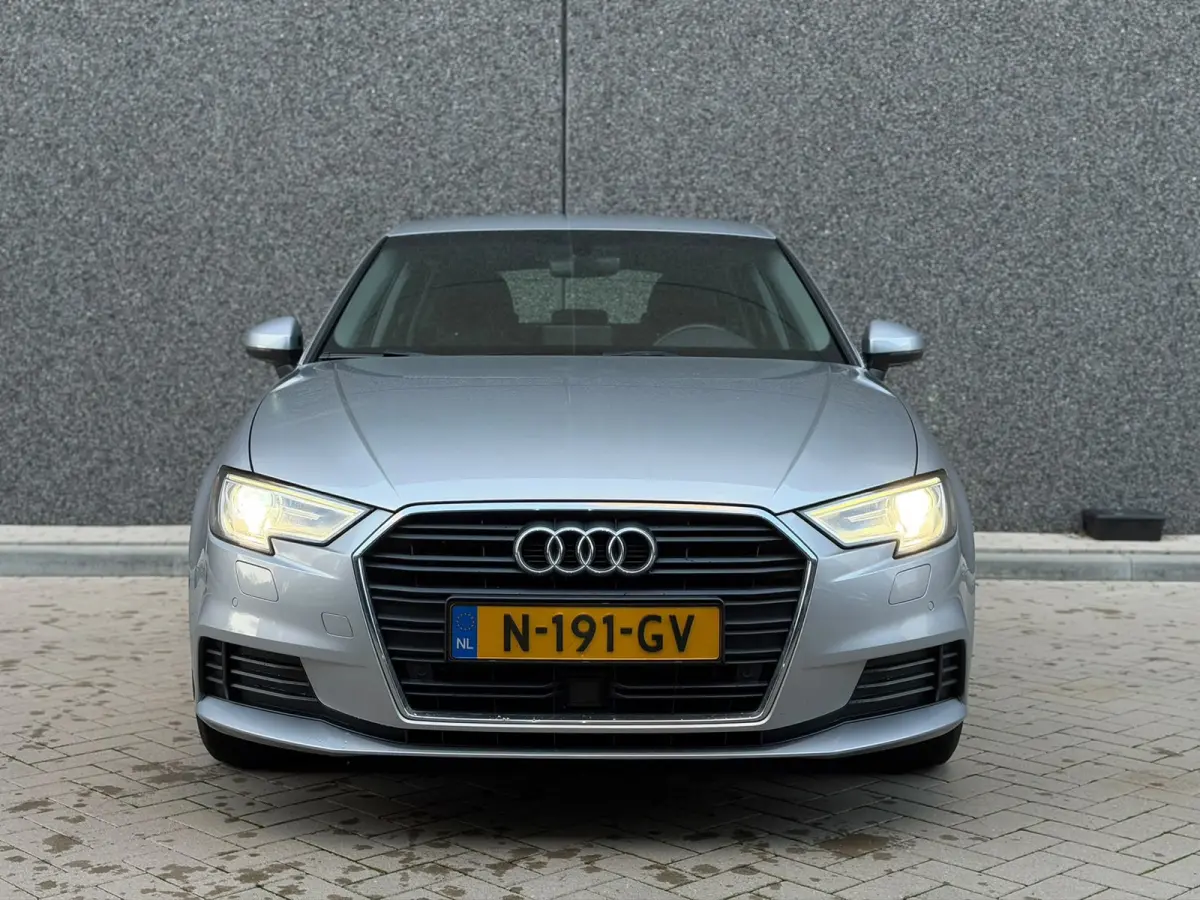 1.0 TFSI Pro Line (CAMERA, PARKEERSENSOREN, DODE HOEK DETECTIE, GOED ONDERHOUDEN, NAVIGATIE, CLIMATE, ETC.)