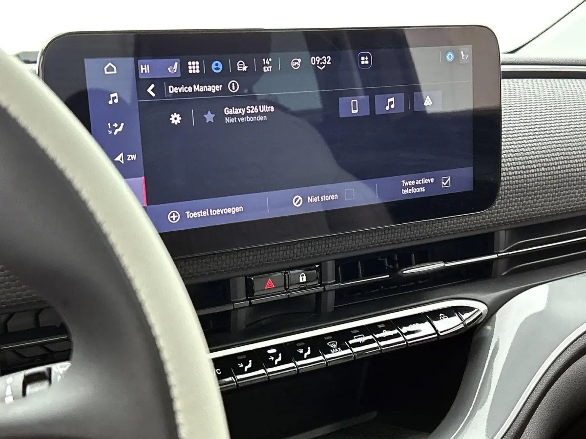 118pk La Prima 42 kWh Automaat | Glazendak | Navigatie | Climate Control | Adaptieve Cruise Control | Stoelverwarming | Achteruitrijcamera | Dodehoekdetectie | 17" Lichtmetalen Velgen | Appl