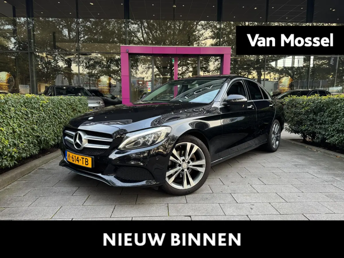 180 Lease Edition | WORDT VERWACHT | ELEKTRISCHE STOELEN | NAVIGATIE | BLUETOOTH | BLIND SPOT | STOELVERWARMING |