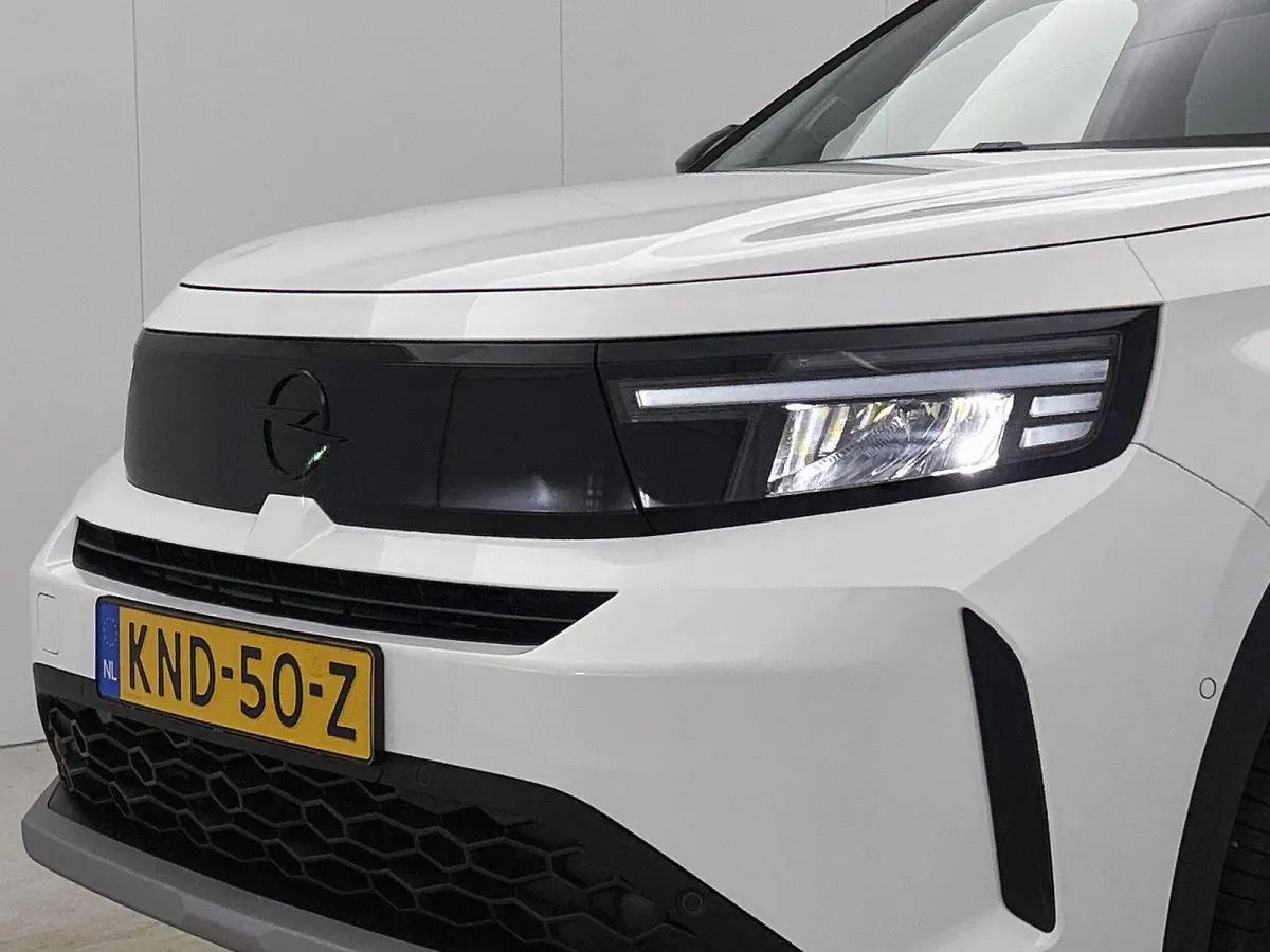 1.2 145pk Hybrid GS Automaat | Tot 8 Jaar Garantie | Stoel-/Stuurverwarming | Camera | Navigatie | Climate Control | Apple Carplay/Android Auto | Dodehoek detectie | Cruise Control | LMV 17'