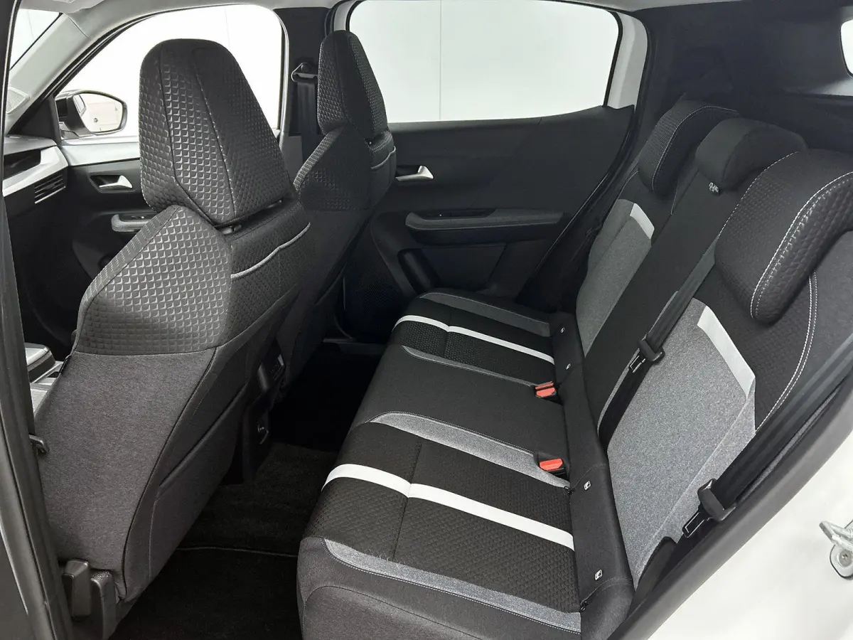1.2 145pk Hybrid GS Automaat | Tot 8 Jaar Garantie | Stoel-/Stuurverwarming | Camera | Navigatie | Climate Control | Apple Carplay/Android Auto | Dodehoek detectie | Cruise Control | LMV 17'