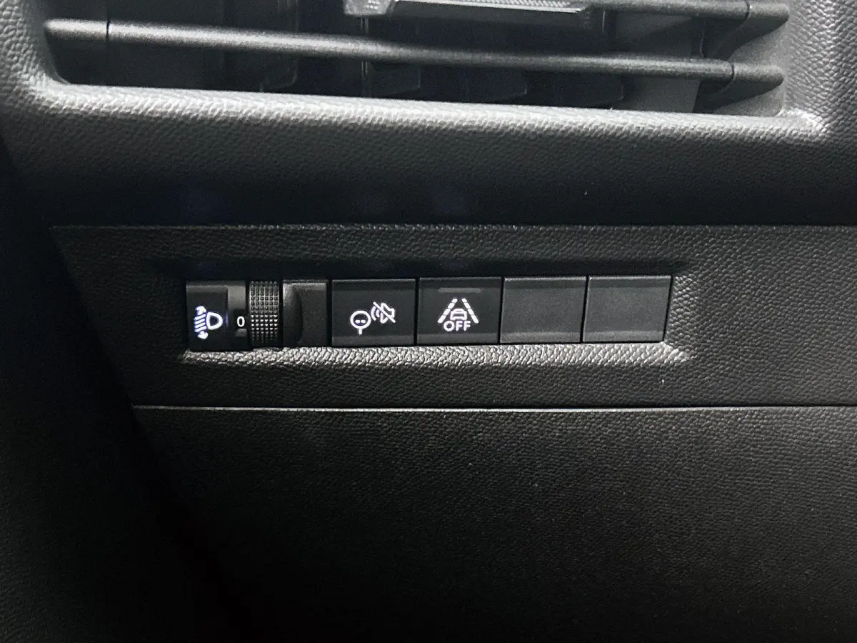 1.2 145pk Hybrid GS Automaat | Tot 8 Jaar Garantie | Stoel-/Stuurverwarming | Camera | Navigatie | Climate Control | Apple Carplay/Android Auto | Dodehoek detectie | Cruise Control | LMV 17'