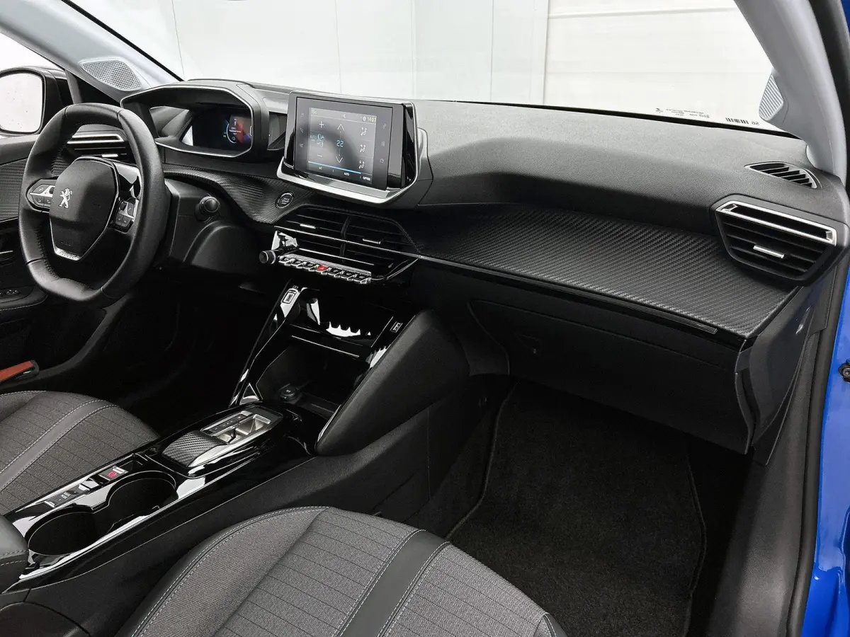 136pk EV Allure Pack 50 kWh Automaat | Achteruitrijcamera | Climate Control | Cruise Control | Parkeersensoren | Stoelverwarming | Stof/kunstleder | Keyless | Apple Carplay / Android Auto | 