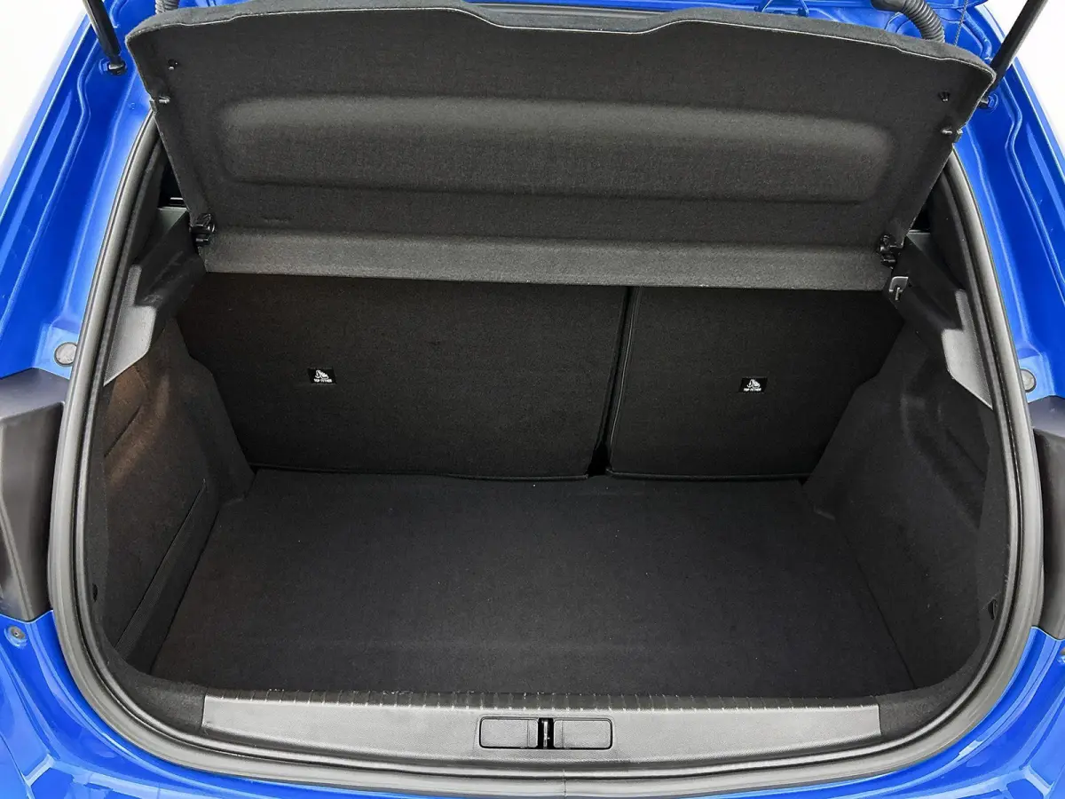 136pk EV Allure Pack 50 kWh Automaat | Achteruitrijcamera | Climate Control | Cruise Control | Parkeersensoren | Stoelverwarming | Stof/kunstleder | Keyless | Apple Carplay / Android Auto | 