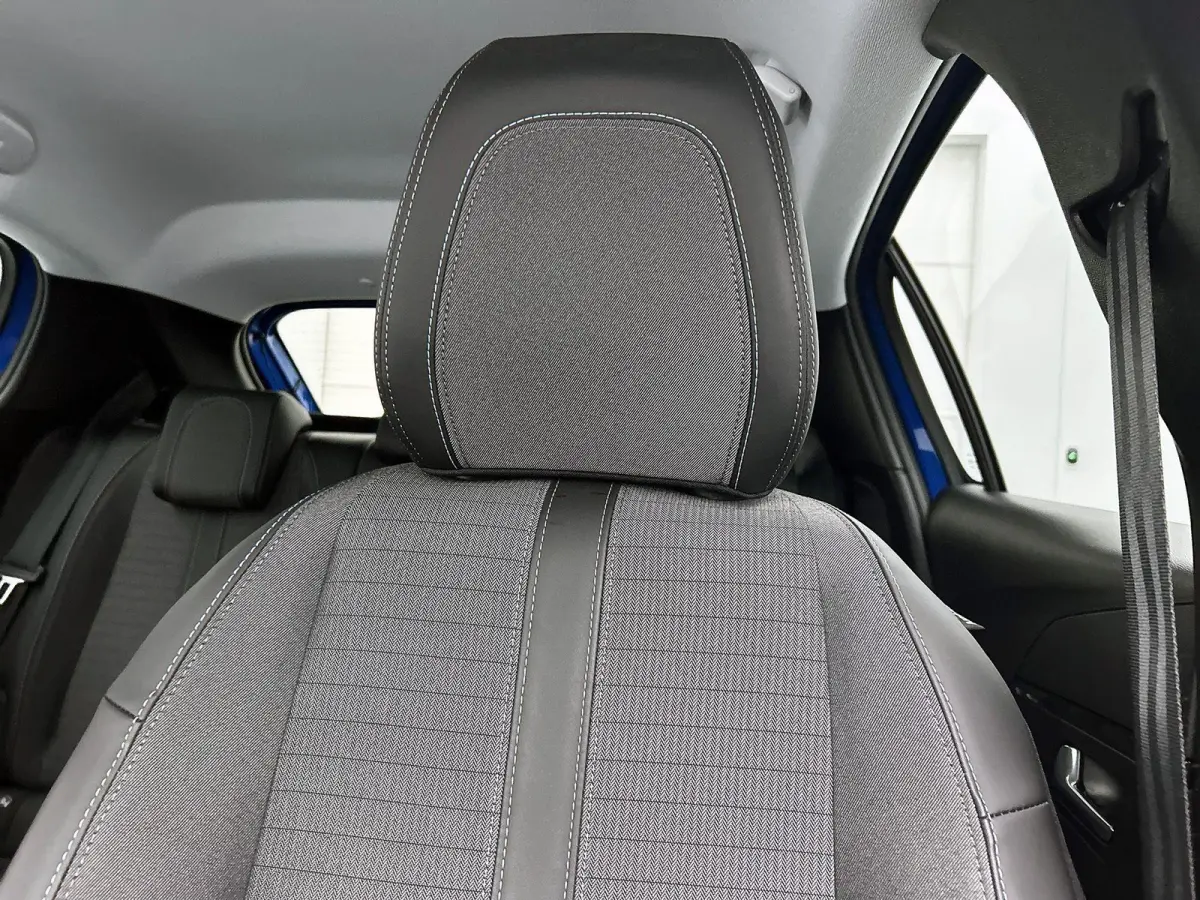 136pk EV Allure Pack 50 kWh Automaat | Achteruitrijcamera | Climate Control | Cruise Control | Parkeersensoren | Stoelverwarming | Stof/kunstleder | Keyless | Apple Carplay / Android Auto | 