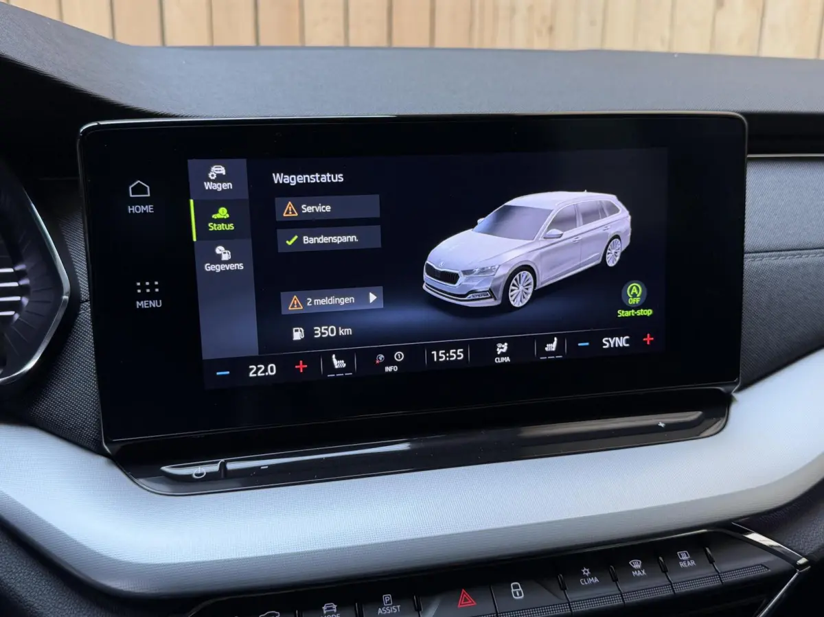1.0 TSI Business Edition Plus Apple CarPlay/Android Auto | Cruise & climate control | Dode hoek detectie | LED koplampen | Navigatiesysteem | Stoel en stuurwielverwarming | Parkeersensoren v