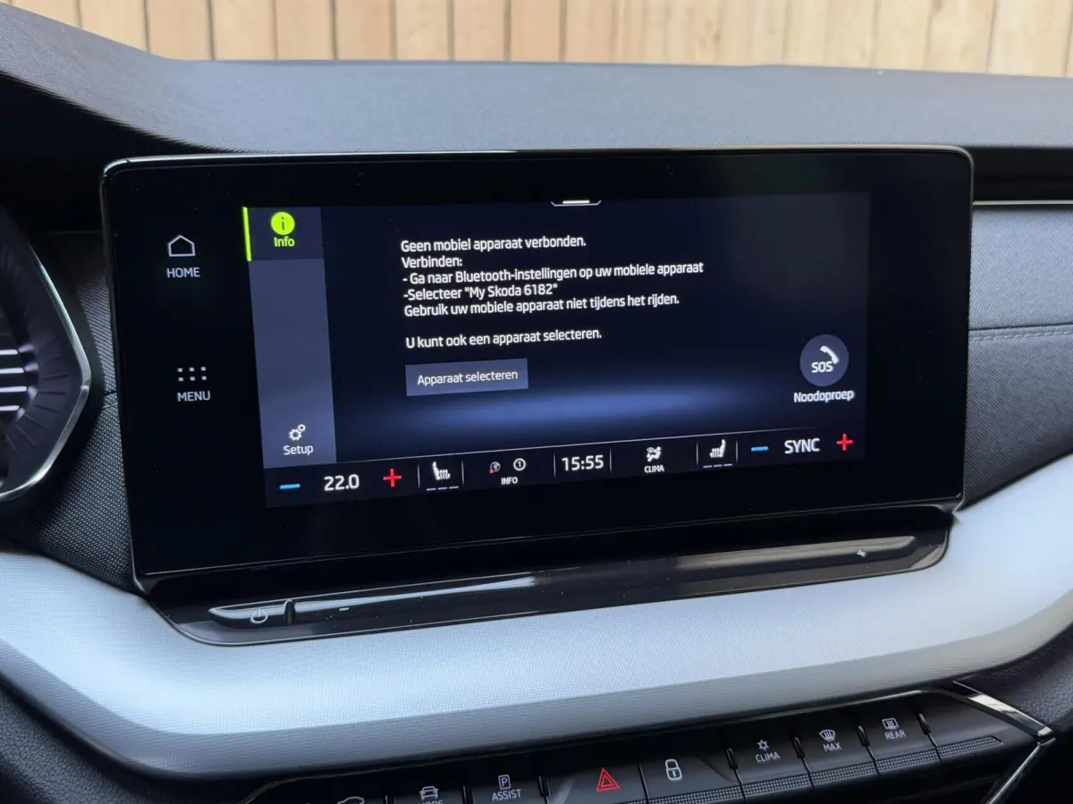 1.0 TSI Business Edition Plus Apple CarPlay/Android Auto | Cruise & climate control | Dode hoek detectie | LED koplampen | Navigatiesysteem | Stoel en stuurwielverwarming | Parkeersensoren v