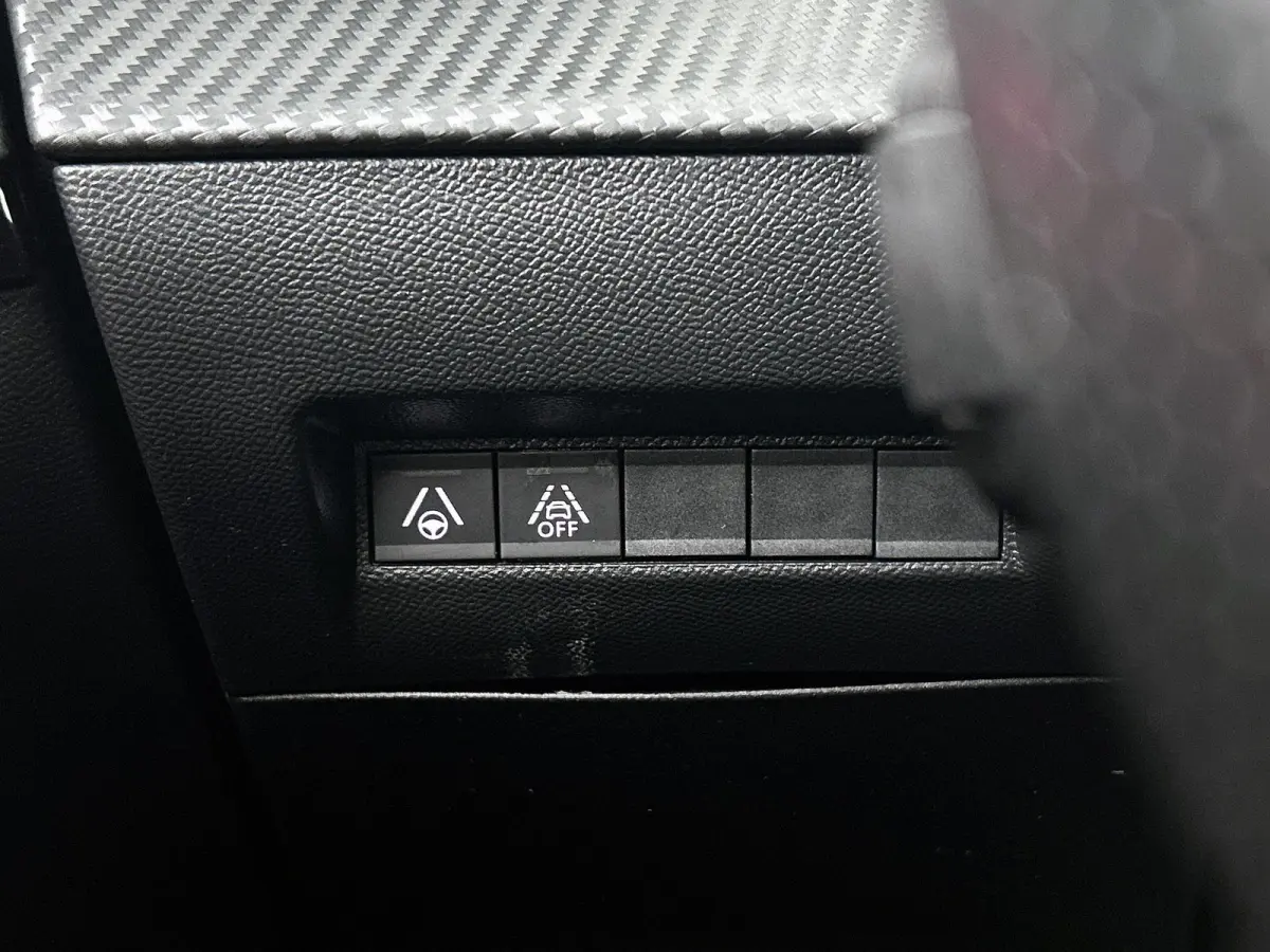 1.2 130pk GT-Line Automaat | Glazendak | Navigatie | Adaptieve Cruise Control | Climate Control | Achteruitrijcamera | 17"LMV | LED | Apple Carplay/Android Auto |