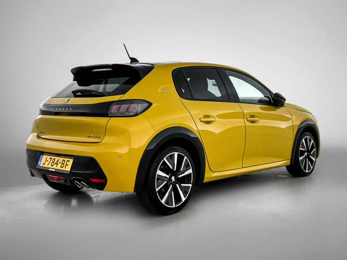 1.2 130pk GT-Line Automaat | Glazendak | Navigatie | Adaptieve Cruise Control | Climate Control | Achteruitrijcamera | 17"LMV | LED | Apple Carplay/Android Auto |