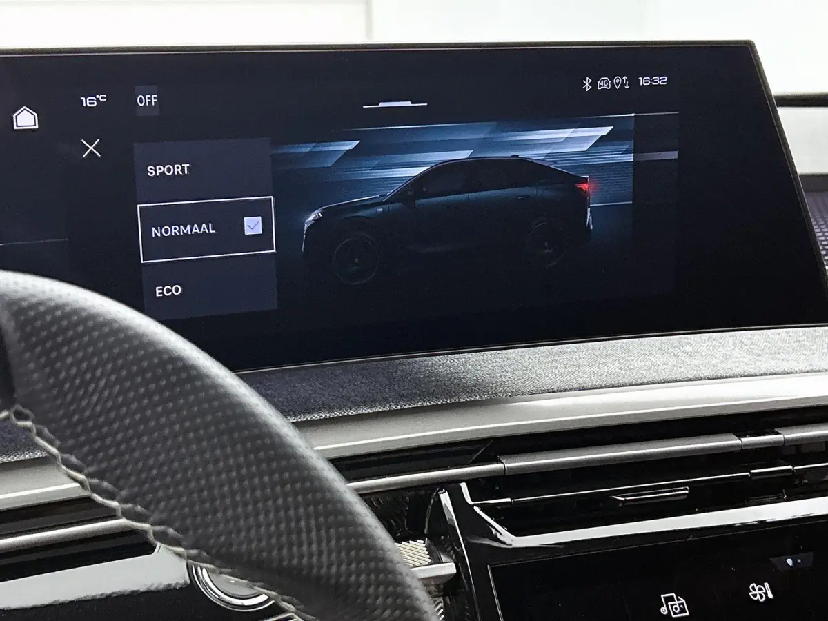 GT Avantage 210pk 73 kWh Automaat | Tot 8 Jaar Garantie | Schuif-/kanteldak | Elektrisch Verstelb. Bestuurdersstoel | Focal-Geluidssysteem | Drive Assist Plus Pack | 3 Fase | Warmtepomp | El