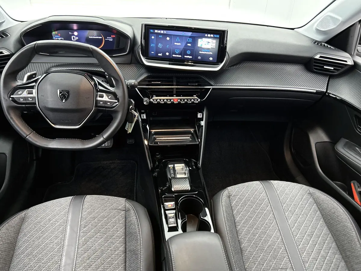 1.2 Hybrid 110pk Allure Automaat | Navigatie | Camera | Cruise Control | 16"LMV | Apple Carplay/Android Auto | Parkeersensoren |