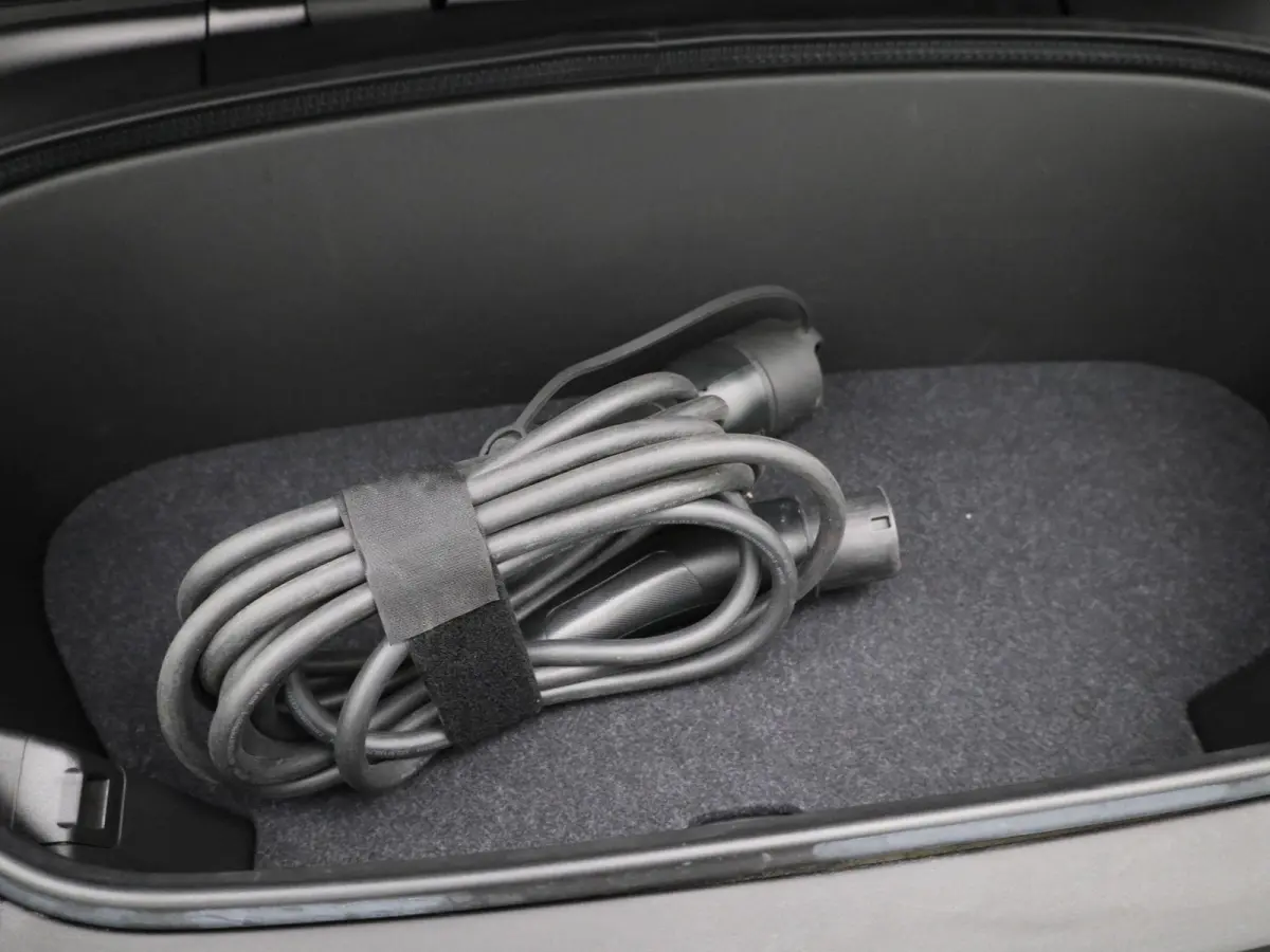 Core 70 kWh | Automaat | Apple Carplay / Android Auto | Virtual Cockpit | Achteruitrijcamera | Climate Control | Cruise Control | Bluetooth | Lichtmetalen Velgen |