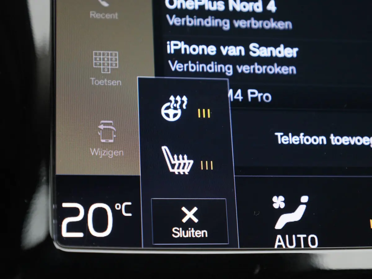 2.0 T8 4WD Geartronic Momentum Pro 7-ZITTER | PANORAMADAK | ELEKTRISCHE ACHTERKLEP | BLUETOOTH | ACHTERUITRIJCAMERA | TREKHAAK | LEDER |