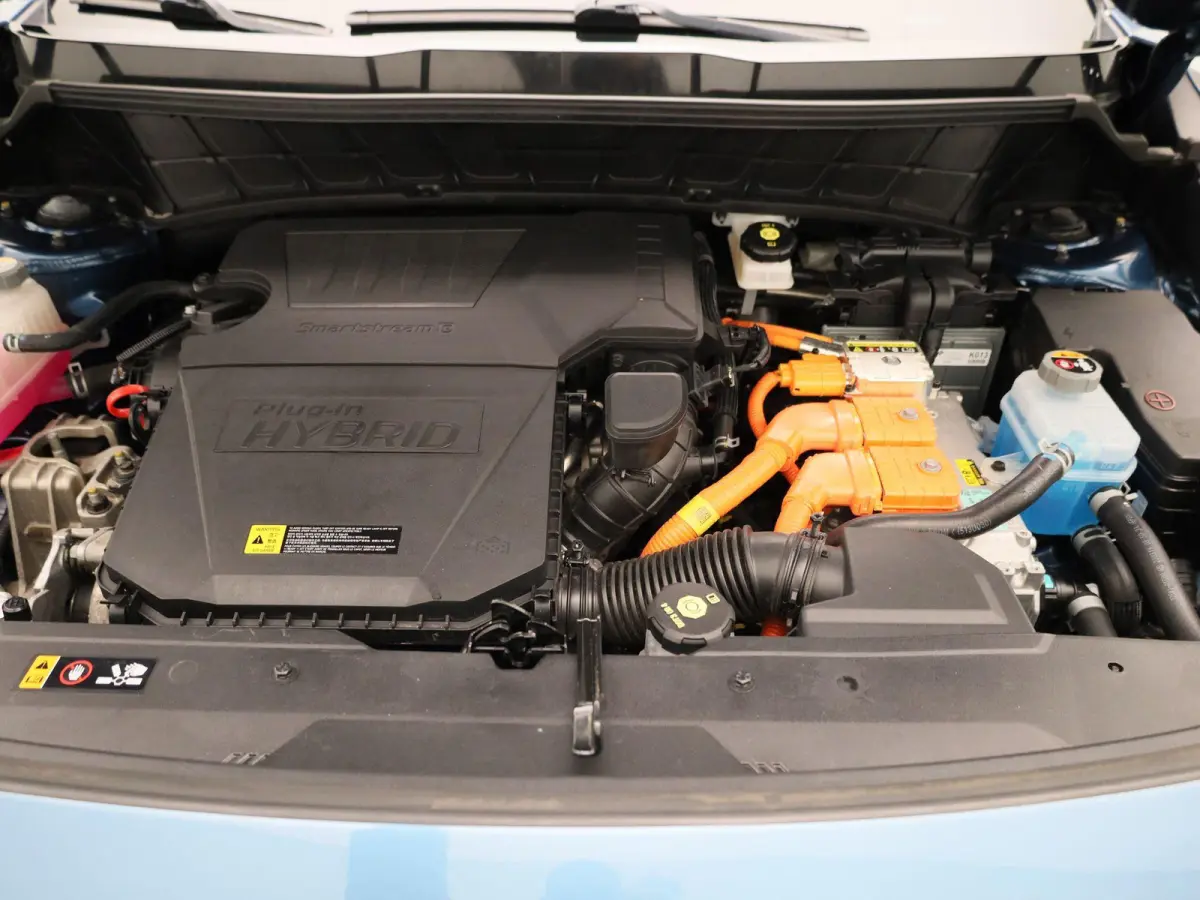 1.6 GDi PHEV Launch Edition | Automaat | Apple Carplay / Android Auto | Parkeer sensoren | Leder | Trekhaak | Stoel verwarming/koeling | Stuur verwarming | Adaptive cruise control | Climate 