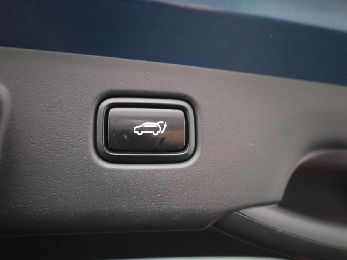 1.6 GDi PHEV Launch Edition | Automaat | Apple Carplay / Android Auto | Parkeer sensoren | Leder | Trekhaak | Stoel verwarming/koeling | Stuur verwarming | Adaptive cruise control | Climate 