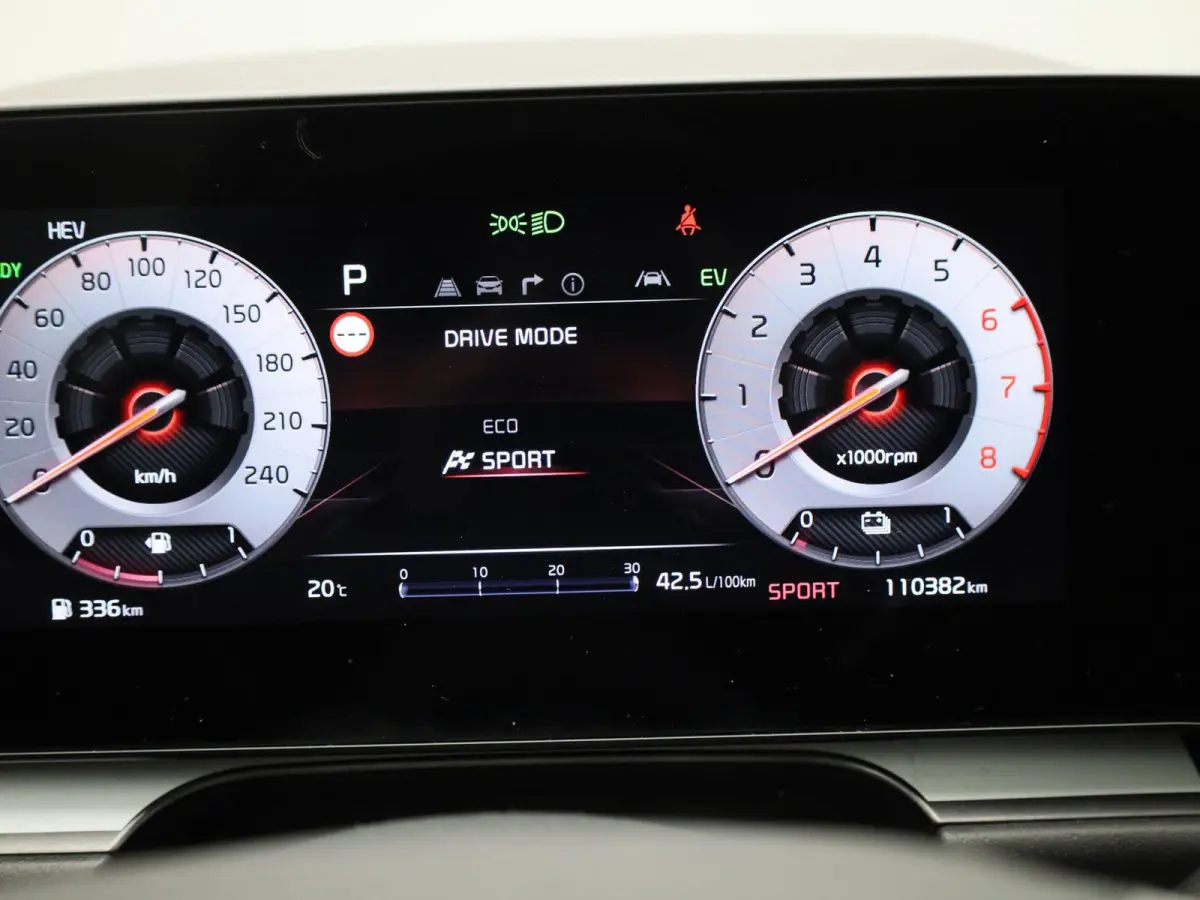 1.6 GDi PHEV Launch Edition | Automaat | Apple Carplay / Android Auto | Parkeer sensoren | Leder | Trekhaak | Stoel verwarming/koeling | Stuur verwarming | Adaptive cruise control | Climate 