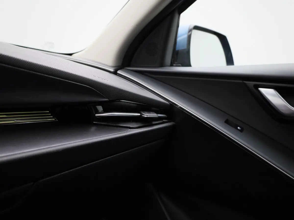 1.6 GDi PHEV Launch Edition | Automaat | Apple Carplay / Android Auto | Parkeer sensoren | Leder | Trekhaak | Stoel verwarming/koeling | Stuur verwarming | Adaptive cruise control | Climate 
