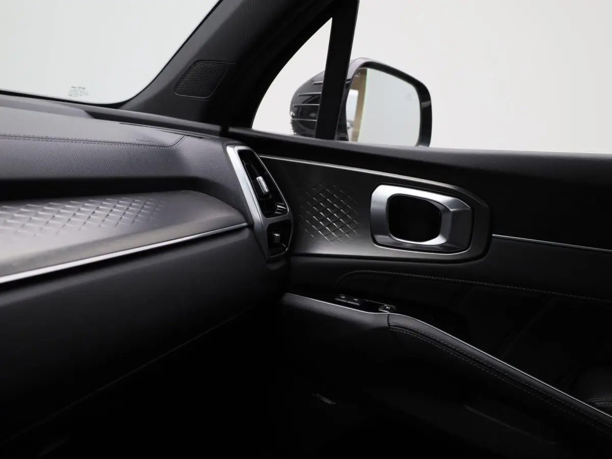 Pulse 1.6 PHEV 4WD AT | 7-ZITTER | TREKHAAK | LEDER | STOELVERWARMING | STOELKOELING | ELEKTRISCHE STOELEN | ELEKTRISCHE ACHTERKLEP | ACHTERUITRIJCAMERA |