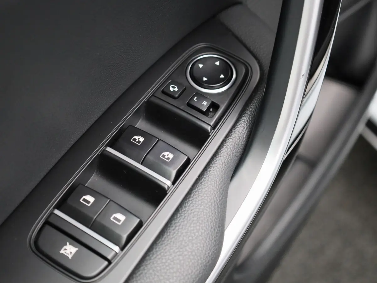 1.5 T-GDi GT-Line | Panoramadak | Navigatie | Half leder | Apple Carplay / Android Auto | Climate Control | Camera | Elec. Achterklep | Stoel- Stuurverwarming | DAB | Cruise Control | LMV |