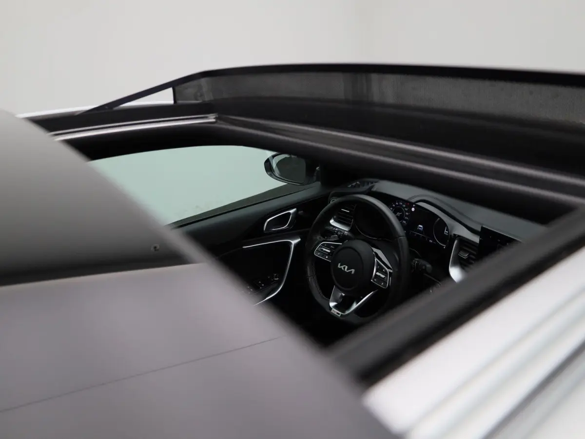 1.5 T-GDi GT-Line | Panoramadak | Navigatie | Half leder | Apple Carplay / Android Auto | Climate Control | Camera | Elec. Achterklep | Stoel- Stuurverwarming | DAB | Cruise Control | LMV |