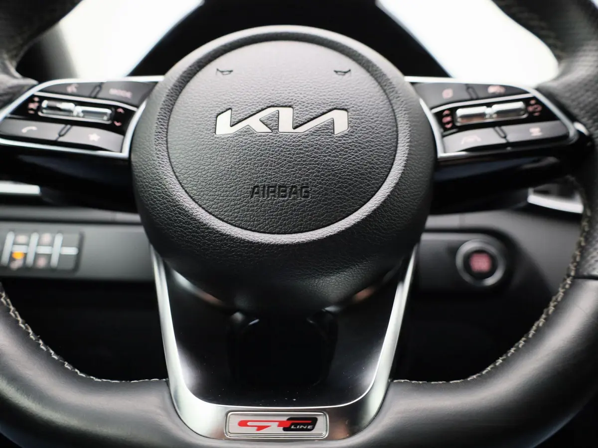 1.5 T-GDi GT-Line | Panoramadak | Navigatie | Half leder | Apple Carplay / Android Auto | Climate Control | Camera | Elec. Achterklep | Stoel- Stuurverwarming | DAB | Cruise Control | LMV |