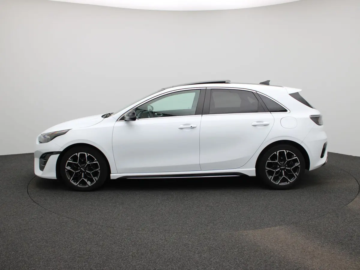 1.5 T-GDi GT-Line | Panoramadak | Navigatie | Half leder | Apple Carplay / Android Auto | Climate Control | Camera | Elec. Achterklep | Stoel- Stuurverwarming | DAB | Cruise Control | LMV |