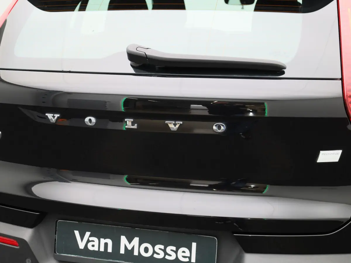 Core | Automaat | Apple Carplay / Android Auto | Virtual Cockpit | Achteruitrijcamera | Climate Control | Cruise Control | Bluetooth | Lichtmetalen Velgen |
