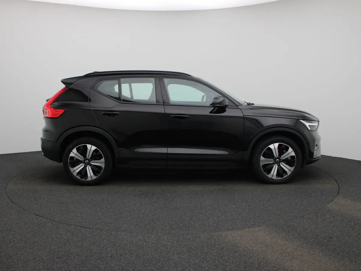 Core | Automaat | Apple Carplay / Android Auto | Virtual Cockpit | Achteruitrijcamera | Climate Control | Cruise Control | Bluetooth | Lichtmetalen Velgen |