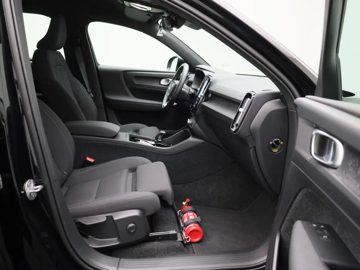 Core | Automaat | Apple Carplay / Android Auto | Virtual Cockpit | Achteruitrijcamera | Climate Control | Cruise Control | Bluetooth | Lichtmetalen Velgen |