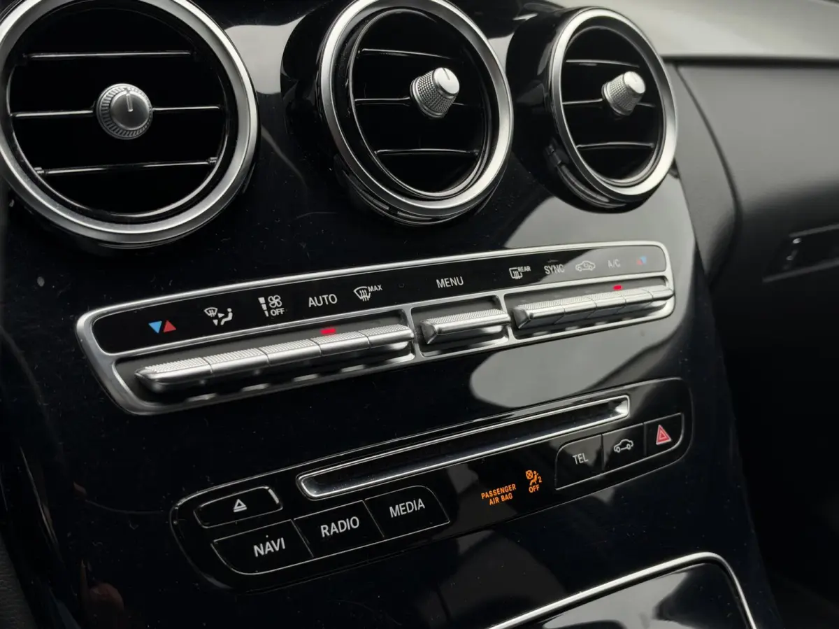 220 CDI Prestige Automaat | Camera | Navigatie | Cruise | Climate | LED | Sensoren | Stoelverwarming