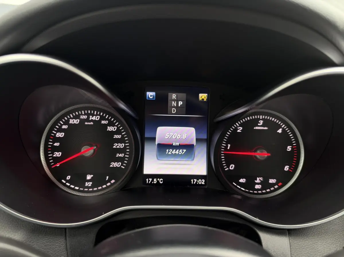 220 CDI Prestige Automaat | Camera | Navigatie | Cruise | Climate | LED | Sensoren | Stoelverwarming