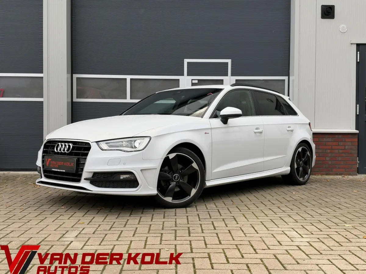 1.4 TFSI S-Line | Xenon | Alcantara/Leder | Navigatie | Cruise | Climate | Stoelverwarming