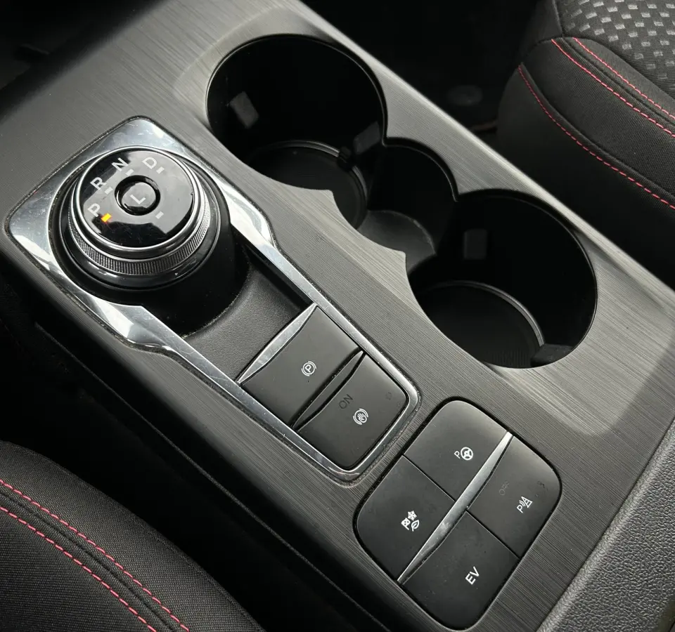 2.5 PHEV ST-Line 225PK | AUTOMAAT | 1e Eigenaar! | NL AUTO | NAP | 19 Inch | Afneembare Trekhaak | 1500KG Trekgewicht | Camera Voor en Achter | Dodehoekdetectie | Digital Cockpit | Keyless |