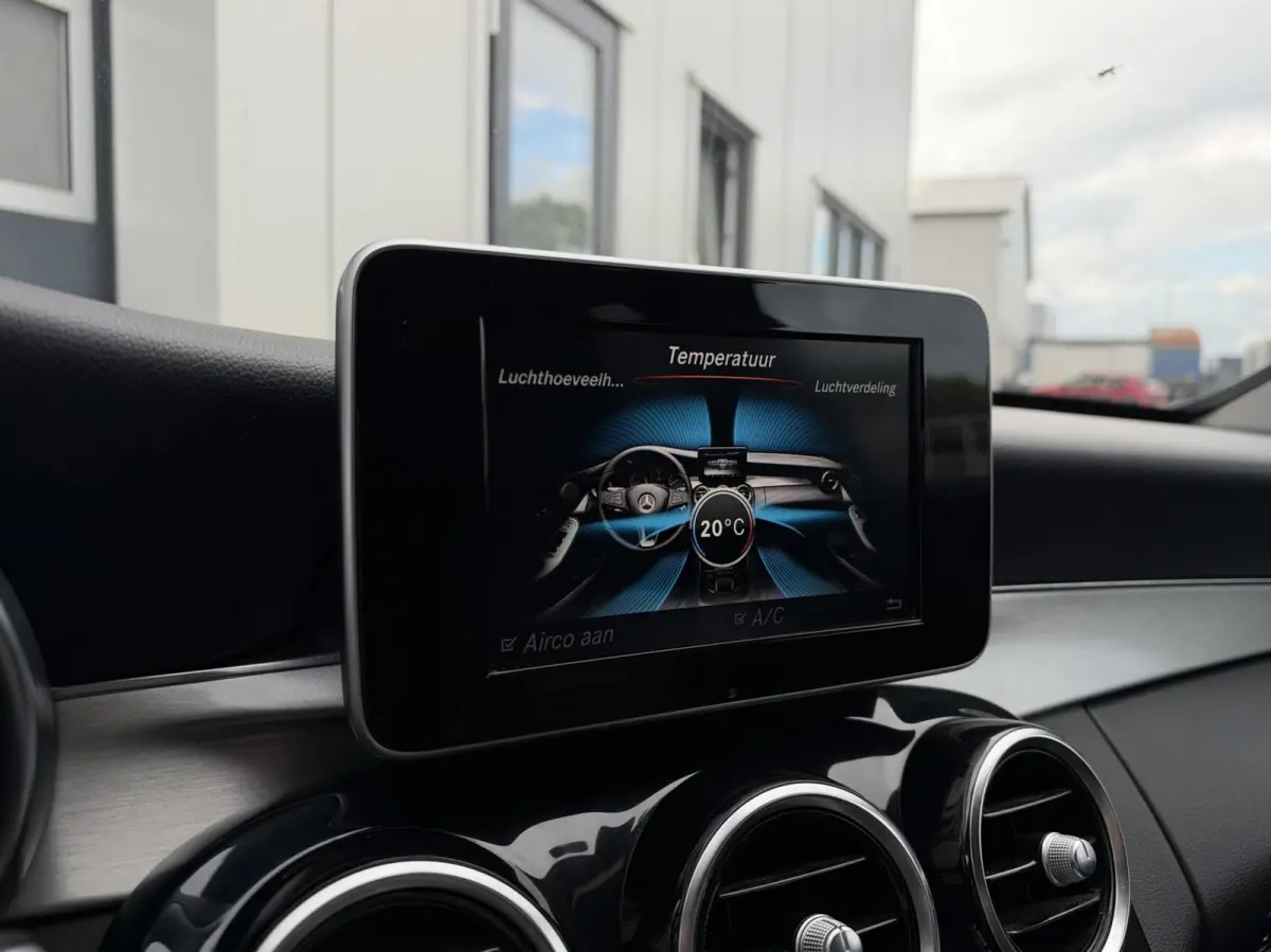 180 CDI Premium Plus | Leder | Xenon | Navigatie | Trekhaak | Cruise | Climate | Stoelverwarming