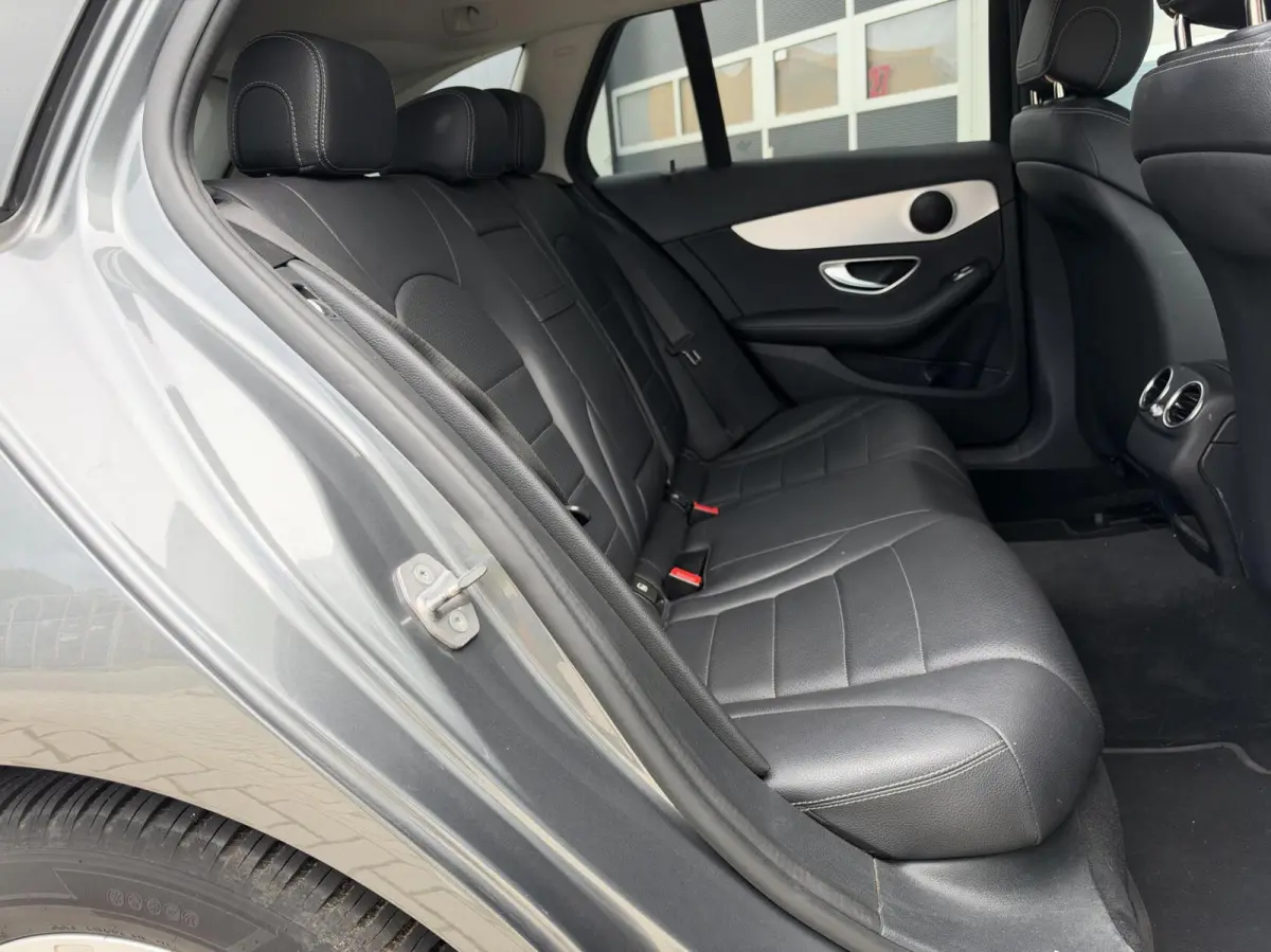 180 CDI Premium Plus | Leder | Xenon | Navigatie | Trekhaak | Cruise | Climate | Stoelverwarming