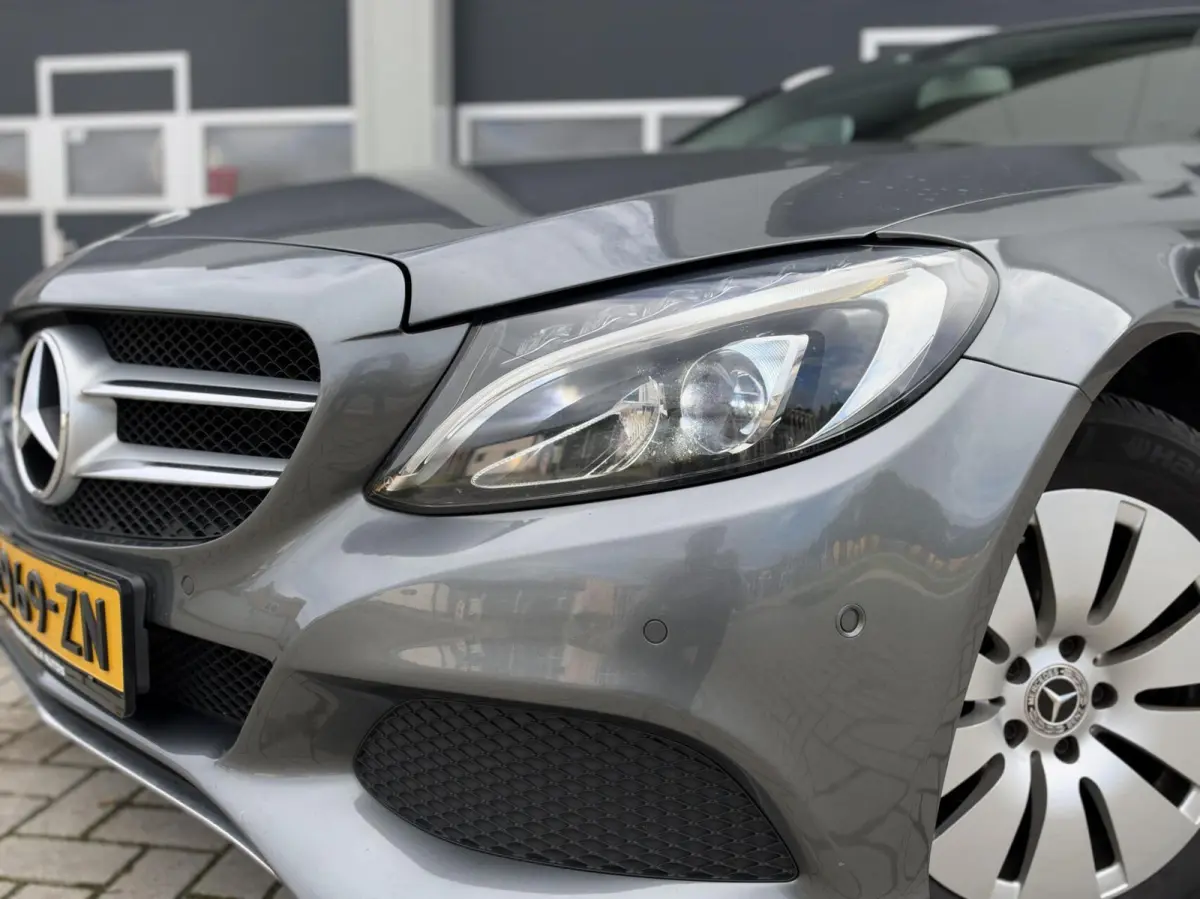 180 CDI Premium Plus | Leder | Xenon | Navigatie | Trekhaak | Cruise | Climate | Stoelverwarming