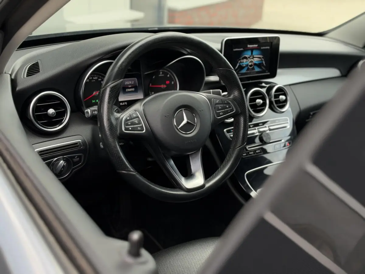 180 CDI Premium Plus | Leder | Xenon | Navigatie | Trekhaak | Cruise | Climate | Stoelverwarming