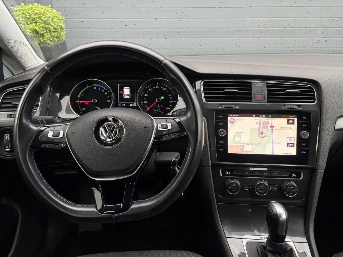 E-DITION ✓SOH 90.63%✓2e Eigenaar✓Carplay✓Navi✓Clima✓Cruise✓Pdc V+A✓Lm velgen✓136pk✓Recent beurt gehad✓Weinig Km✓Zeer Zuinig✓N.A.P✓Apk tot 05-2028