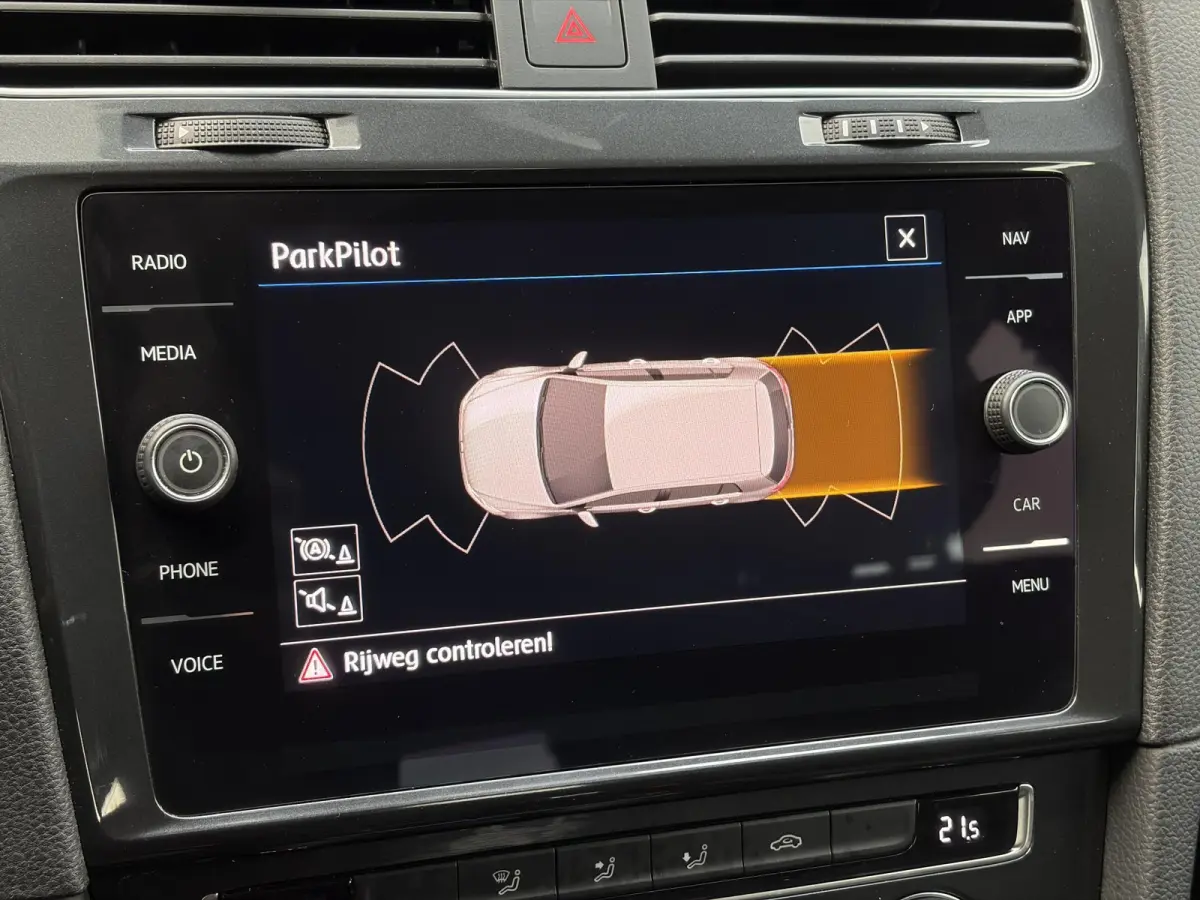 E-DITION ✓SOH 90.63%✓2e Eigenaar✓Carplay✓Navi✓Clima✓Cruise✓Pdc V+A✓Lm velgen✓136pk✓Recent beurt gehad✓Weinig Km✓Zeer Zuinig✓N.A.P✓Apk tot 05-2028