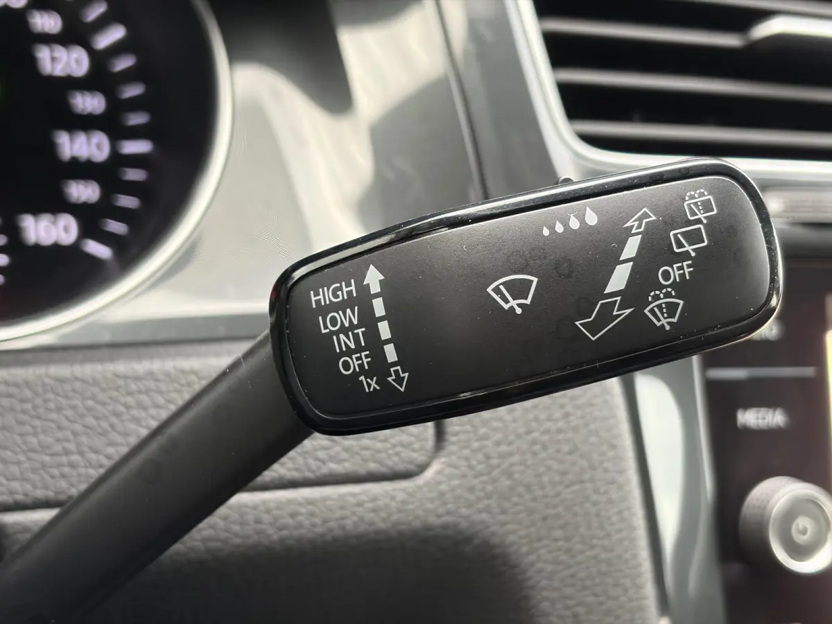 E-DITION ✓SOH 90.63%✓2e Eigenaar✓Carplay✓Navi✓Clima✓Cruise✓Pdc V+A✓Lm velgen✓136pk✓Recent beurt gehad✓Weinig Km✓Zeer Zuinig✓N.A.P✓Apk tot 05-2028