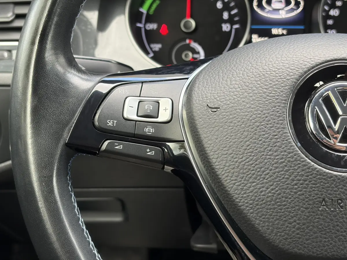 E-DITION ✓SOH 90.63%✓2e Eigenaar✓Carplay✓Navi✓Clima✓Cruise✓Pdc V+A✓Lm velgen✓136pk✓Recent beurt gehad✓Weinig Km✓Zeer Zuinig✓N.A.P✓Apk tot 05-2028