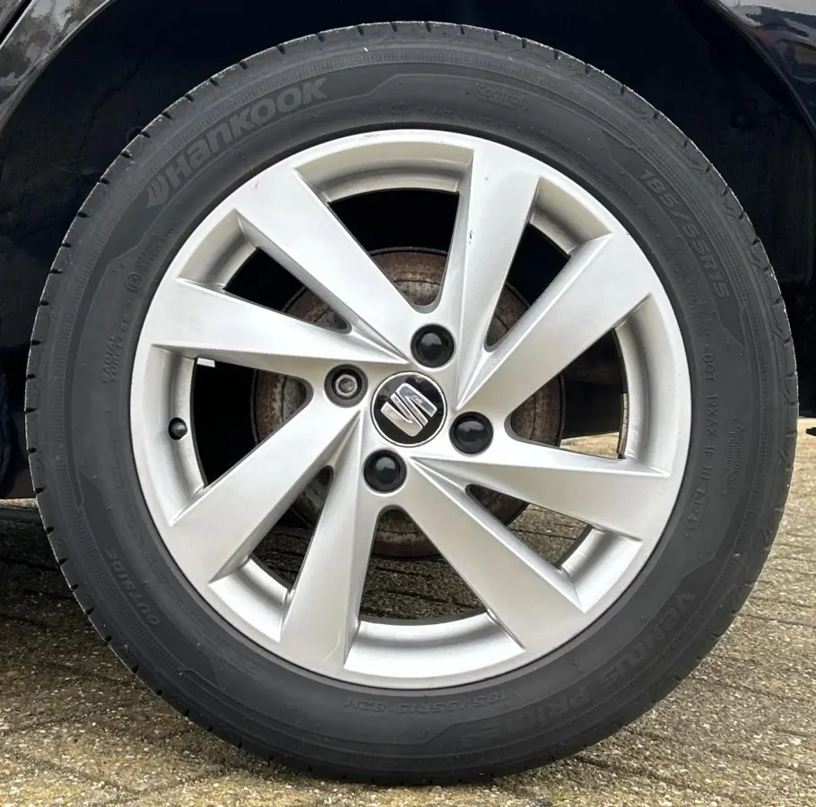 1.0 Sport Connect | LUXE | NL AUTO | NAP | Nette Staat | 5-Deurs | Cruise control | Airco | Parkeersensoren | Lichtmetalen Velgen | Seat Sound | Privacy Glass | 2 sleutels | APK tot 03-06-20