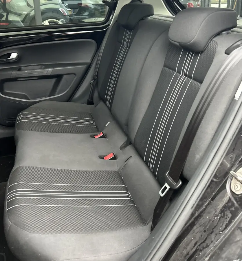 1.0 Sport Connect | LUXE | NL AUTO | NAP | Nette Staat | 5-Deurs | Cruise control | Airco | Parkeersensoren | Lichtmetalen Velgen | Seat Sound | Privacy Glass | 2 sleutels | APK tot 03-06-20
