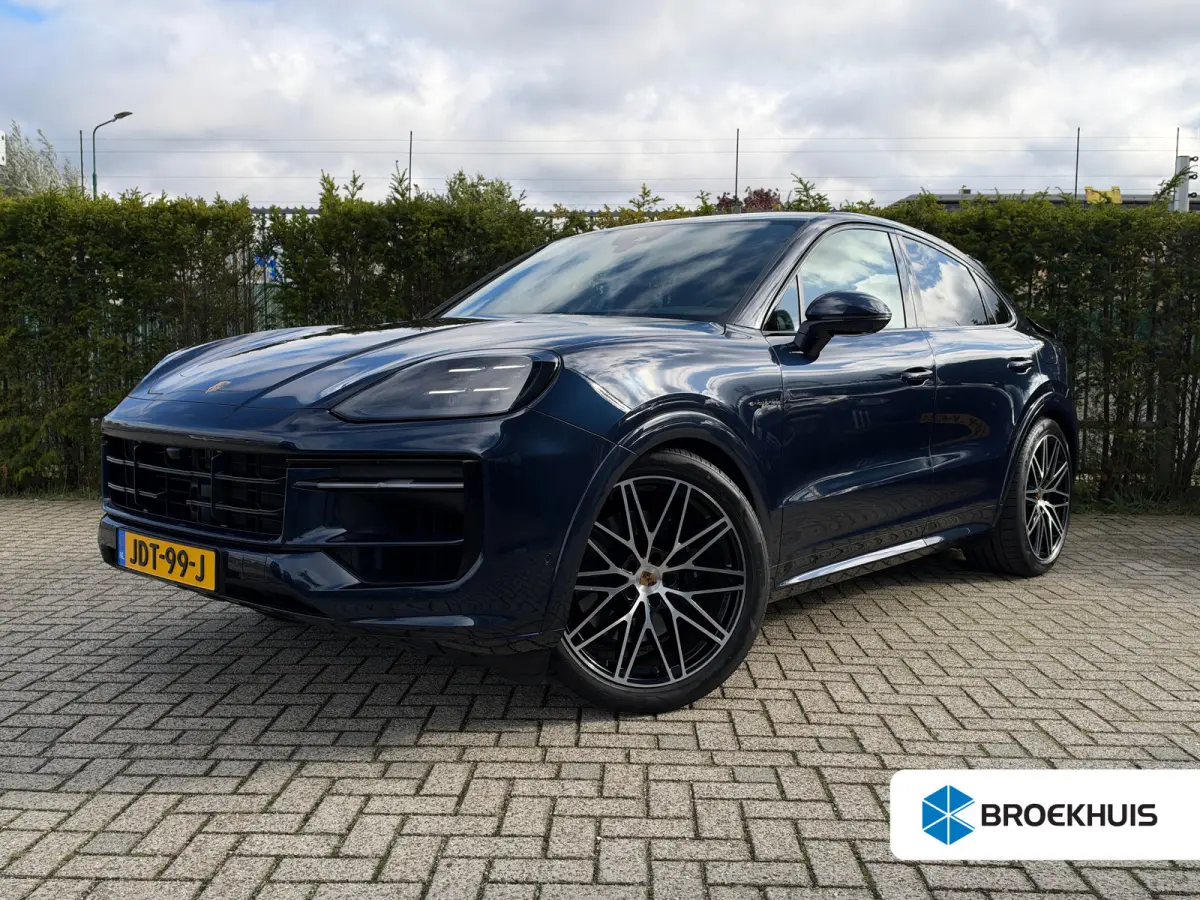 3.0 E-Hybrid | Sportdesign | Passenger Display | 4-Wielsturing | Softclose | Innodrive | Trekhaak | 18-Voudig | Sportuitlaat | HD-Matrix | Head-up | Bose | Sportchrono |