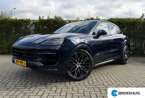 3.0 E-Hybrid | Sportdesign | Passenger Display | 4-Wielsturing | Softclose | Innodrive | Trekhaak | 18-Voudig | Sportuitlaat | HD-Matrix | Head-up | Bose | Sportchrono |